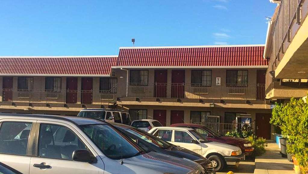 Crown Lodge Motel Oakland Bagian luar foto